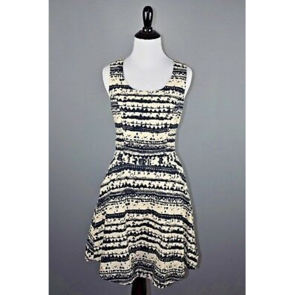 Jessica Simpson A-line Dress- Back Cuttout